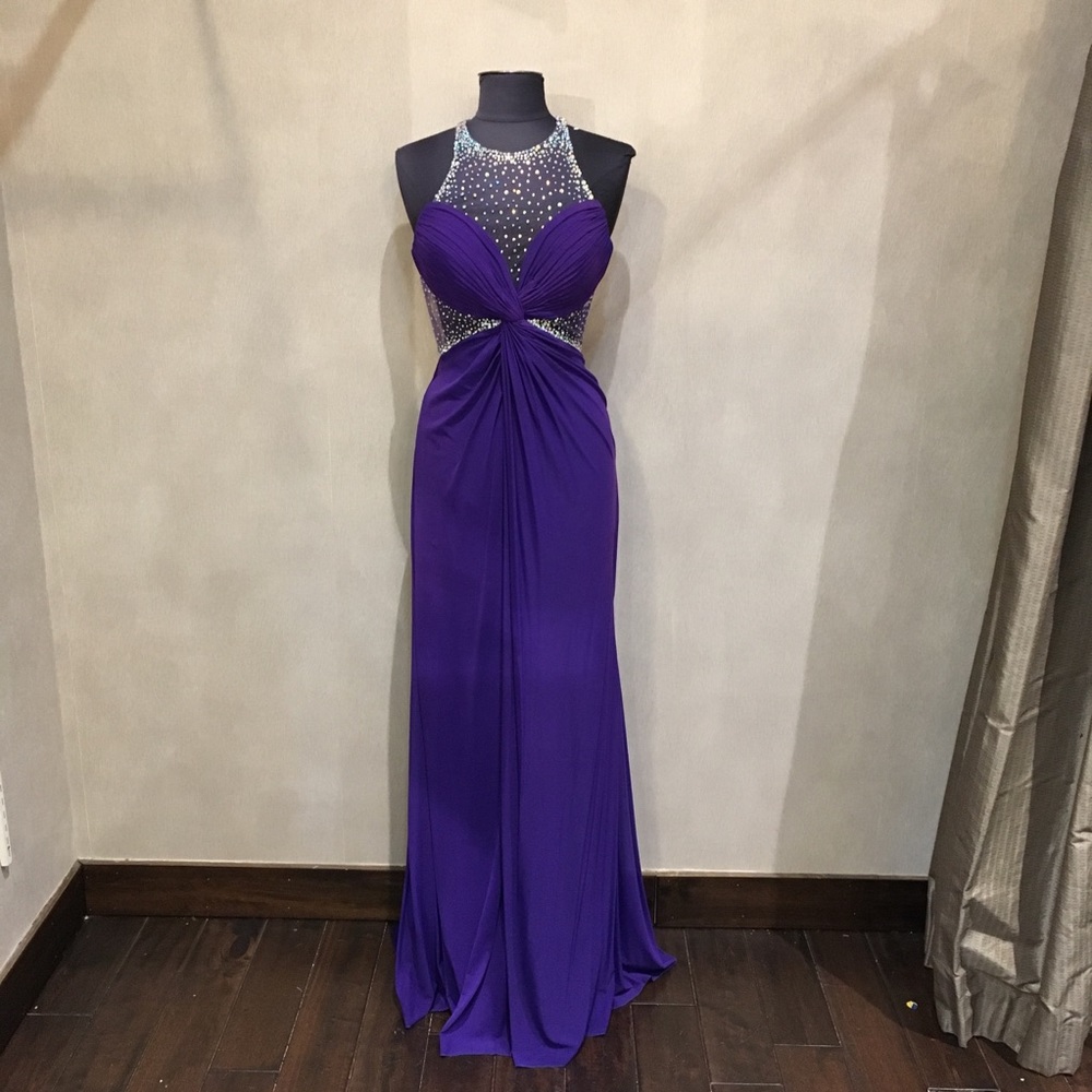 La Femme Size 6 Gown